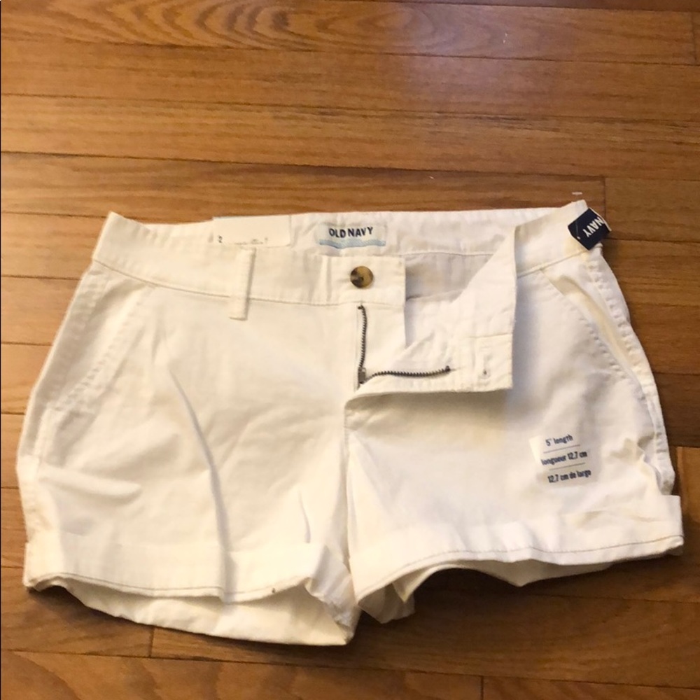 NYT Size 2 white SHORT Old Navy